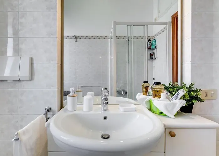 Karolina's Home, 2-bdr At Vatican * Рим