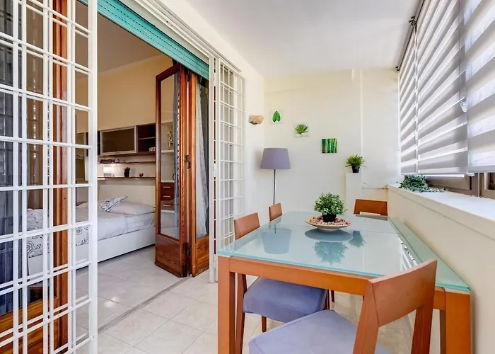 Karolina's Home, 2-bdr At Vatican