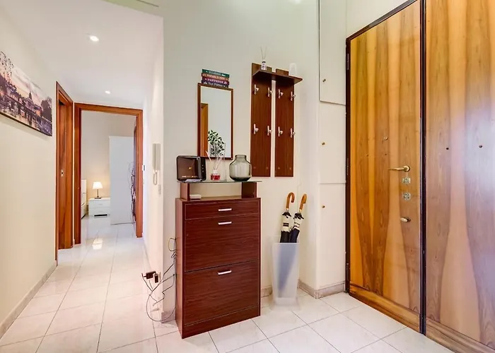 Апартаменты Karolina's Home, 2-bdr At Vatican