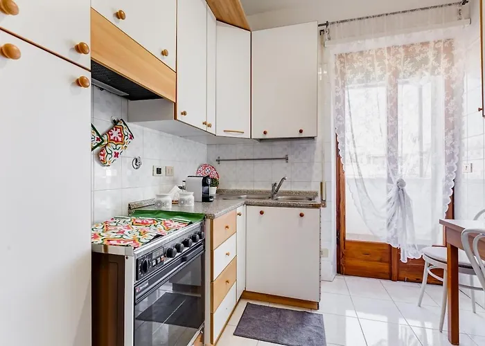 Апартаменты Karolina's Home, 2-bdr At Vatican *