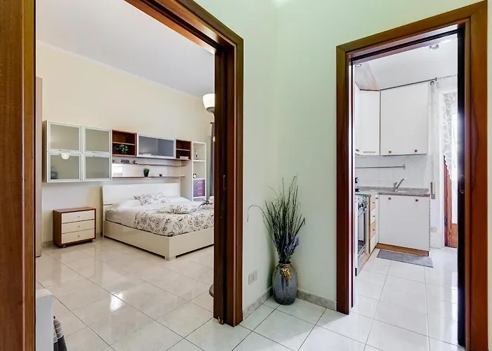 Karolina's Home, 2-bdr At Vatican *