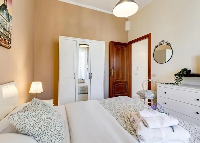 Karolina's Home, 2-bdr At Vatican * Рим